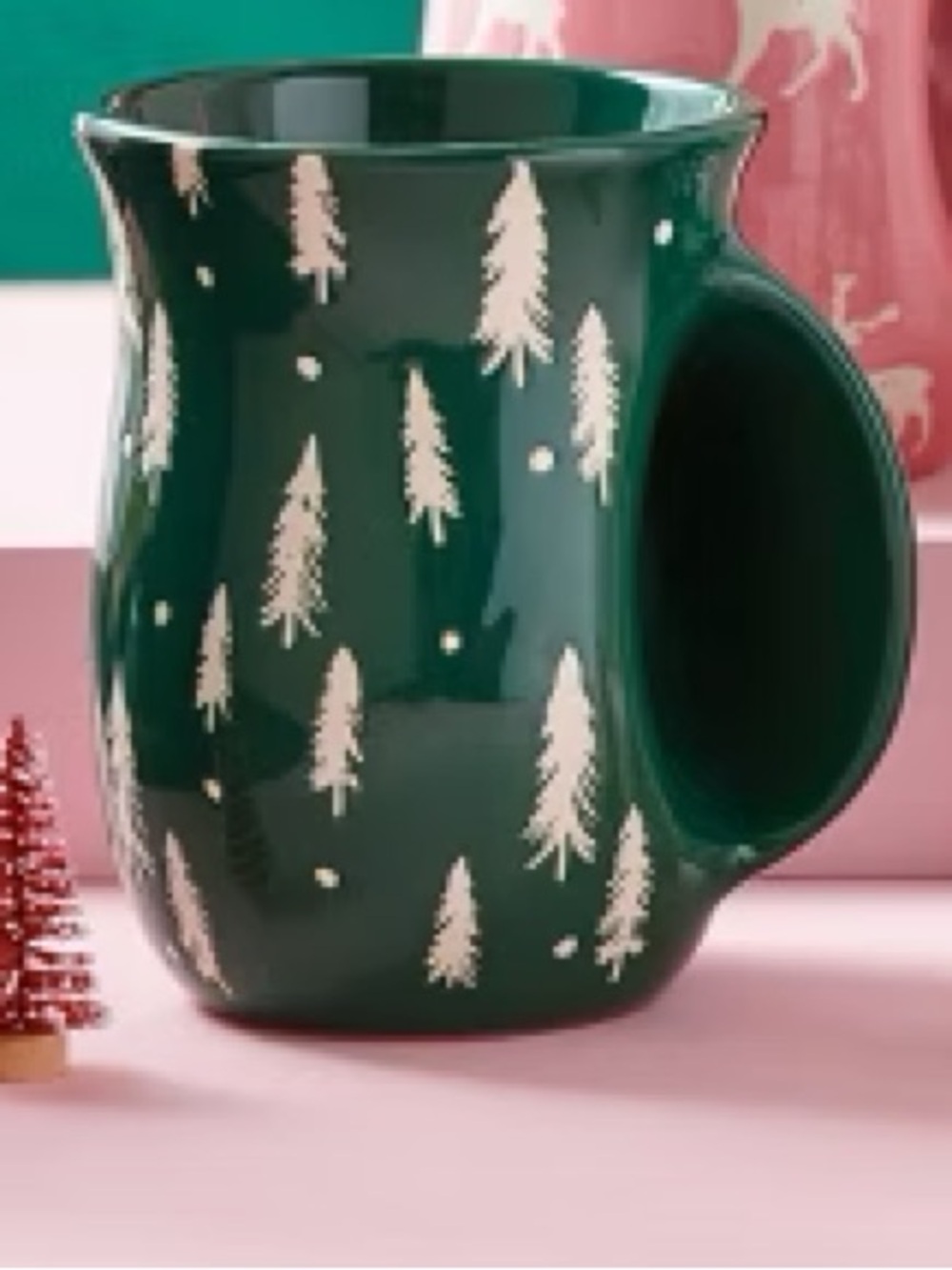 TAG FIR TREE PATTERN CERAMIC HAND WARMER MUG GREEN NWOT